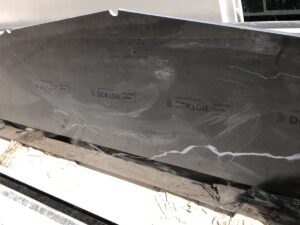 Suprastone Carmen black